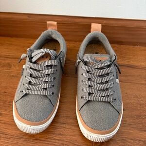 Womens Reef Lay Down Dawn Sneaker